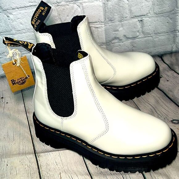 Doc Martens 2976 Quad White Chelsea Boots‎ Mens Size 7 - NEW WITH TAGS 💯🔥 - Picture 1 of 8